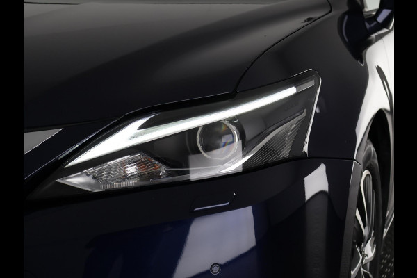 Lexus CT 200h Ultimate Edition | Apple Carplay & AndroidAUTO | Adapt.Cruise Control | Navigatiesysteem |