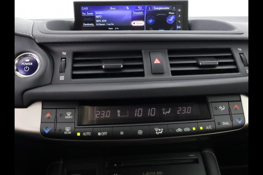 Lexus CT 200h Ultimate Edition | Apple Carplay & AndroidAUTO | Adapt.Cruise Control | Navigatiesysteem |