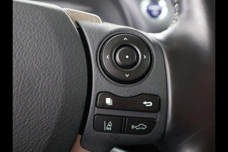 Lexus CT 200h Ultimate Edition | Apple Carplay & AndroidAUTO | Adapt.Cruise Control | Navigatiesysteem |