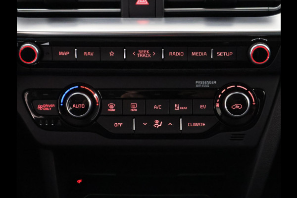Kia e-Niro Dynamic Line 64 kWh SOH 99% | 450 km actieradius | Stuur-/& Stoelverwarming | Parkeersensoren |
