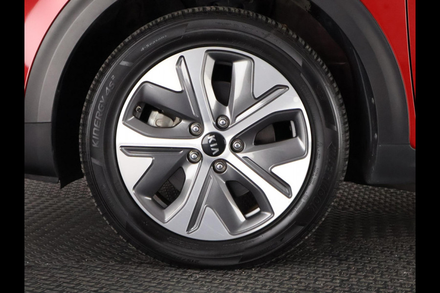 Kia e-Niro Dynamic Line 64 kWh SOH 99% | 450 km actieradius | Stuur-/& Stoelverwarming | Parkeersensoren |