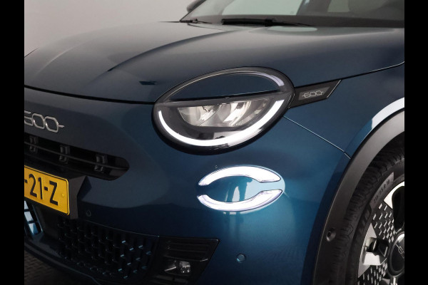 Fiat 600 1.2 Hybrid La Prima | Apple Carplay & AndroidAUTO | Dodehoek detectie | Parkeersensoren