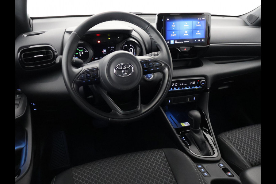 Toyota Yaris 1.5 Hybrid Executive | Stoelverwarming | Navigatie | Dodehoek detectie | Parkeersenoren |