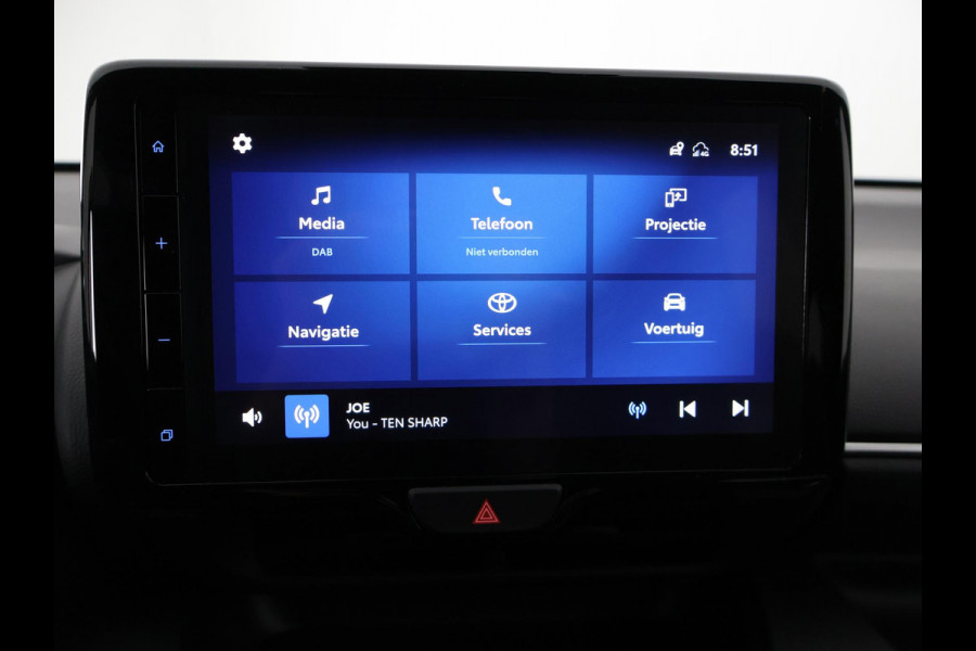 Toyota Yaris 1.5 Hybrid Executive | Stoelverwarming | Navigatie | Dodehoek detectie | Parkeersenoren |