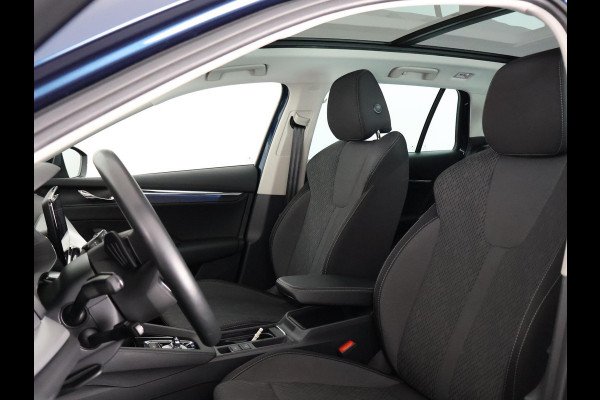 Škoda Octavia Combi 1.5 e-TSI HYBRID BUS.PLUS 150 PK 1e EIG AUTOMAAT SCHUIF/KANTEL PANORAMADAK.GROTE WEG KM !