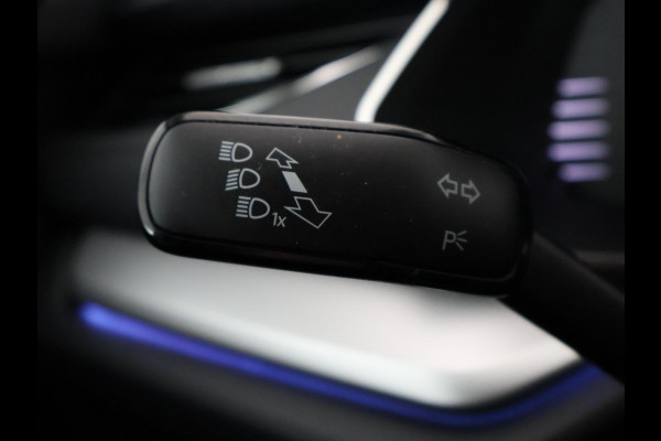 Škoda Octavia Combi 1.5 e-TSI HYBRID BUS.PLUS 150 PK 1e EIG AUTOMAAT SCHUIF/KANTEL PANORAMADAK.GROTE WEG KM !