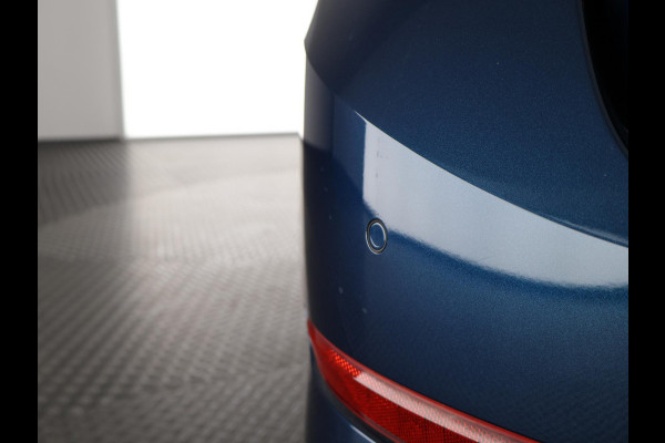 Škoda Octavia Combi 1.5 e-TSI HYBRID BUS.PLUS 150 PK 1e EIG AUTOMAAT SCHUIF/KANTEL PANORAMADAK.GROTE WEG KM !