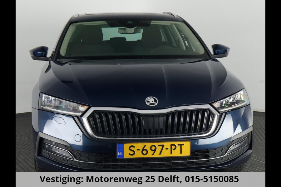Škoda Octavia Combi 1.5 e-TSI HYBRID BUS.PLUS 150 PK 1e EIG AUTOMAAT SCHUIF/KANTEL PANORAMADAK.GROTE WEG KM !