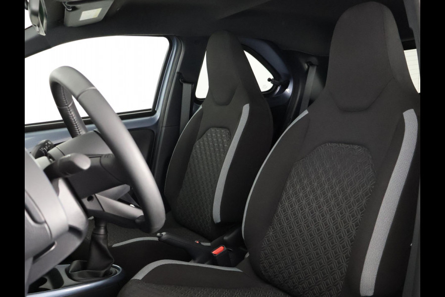 Toyota Aygo X 1.0 VVT-i PULSE PACK BI-TONE GARANTIE 3-2035! CARPLAY NAVI.STOELVERWARMING. ADAPTIVE CRUISE CONTROLL