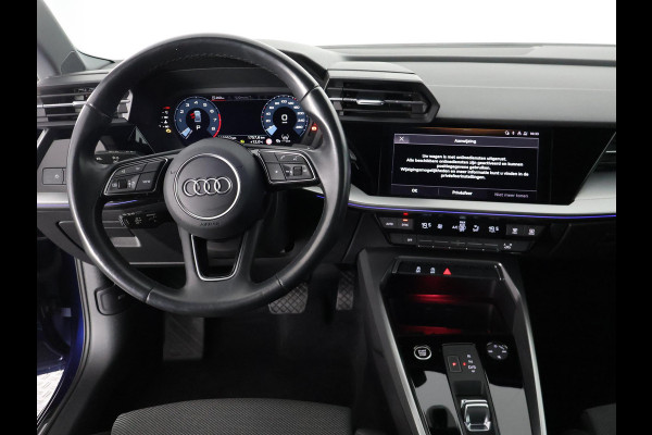 Audi A3 Limousine 35 TFSI Black Business Edition | Navigatie | Parkeersensoren |