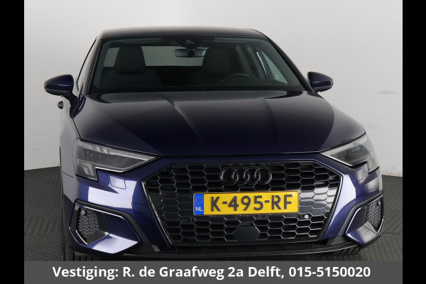 Audi A3 Limousine 35 TFSI Black Business Edition | Navigatie | Parkeersensoren |