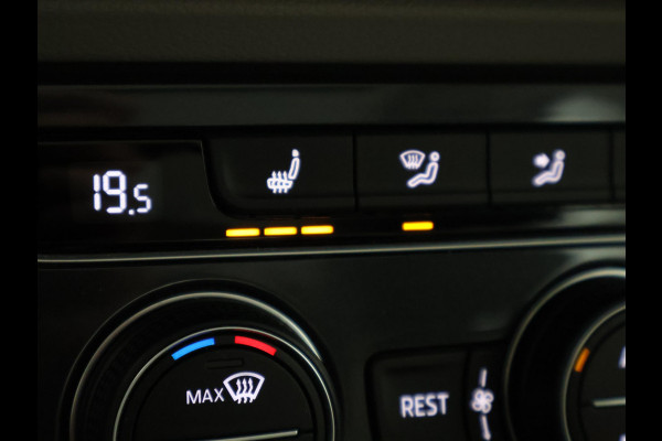 Volkswagen Tiguan 2.0 TSI 4Motion Highline Business R Automaat | 360° Camera | Trekhaak | Vol leer | Stoelverwarming | Schuif-/Kanteldak |