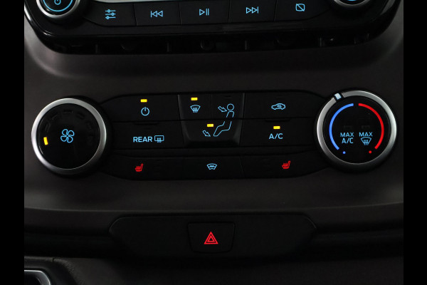 Ford Transit Custom 320 2.0 TDCI L2H1 Limited DC ROLSTOEL-LIFT OMBOUW | Marge auto | Stoelverwarming | Trekhaak