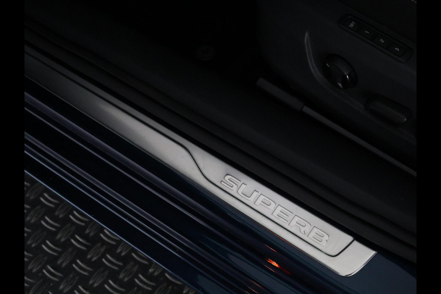 Škoda Superb Combi 1.5 TSI ACT Business Edition Automaat | Navigatie | Stoelverwarming | Camera |