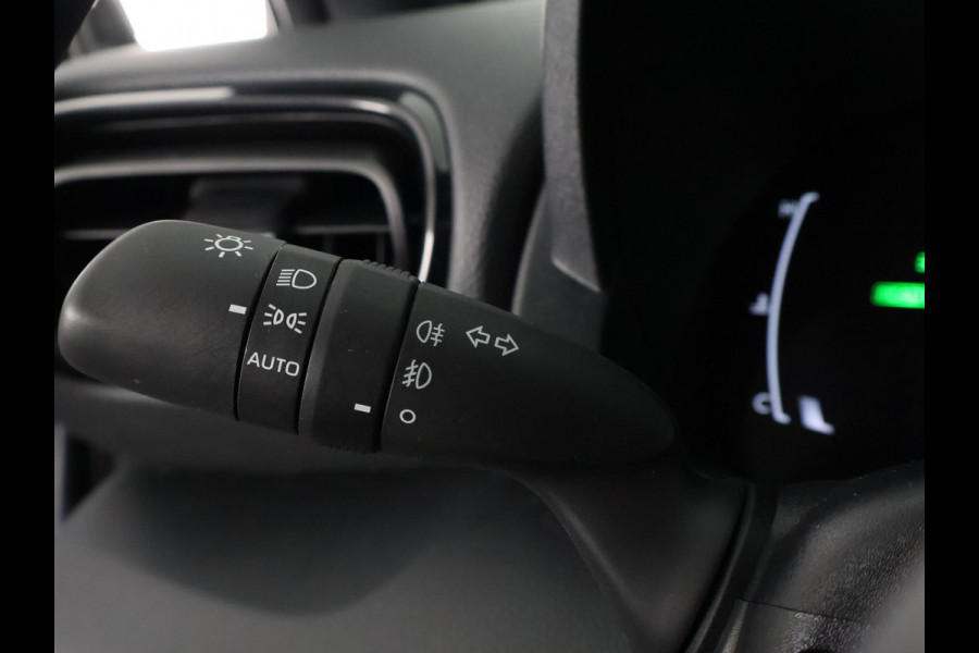 Toyota Yaris Cross 1.5 Hybrid 115 Dynamic | Stuur- & Stoelverwarming | Apple Carplay & AndroidAUTO | Camera