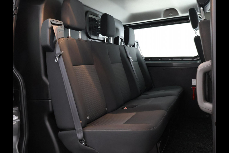 Ford Transit Custom ROLSTOELVERVOER 320 2.0 TDCI L2H1 Limited DC | Marge auto | Stoelverwarming | Trekhaak