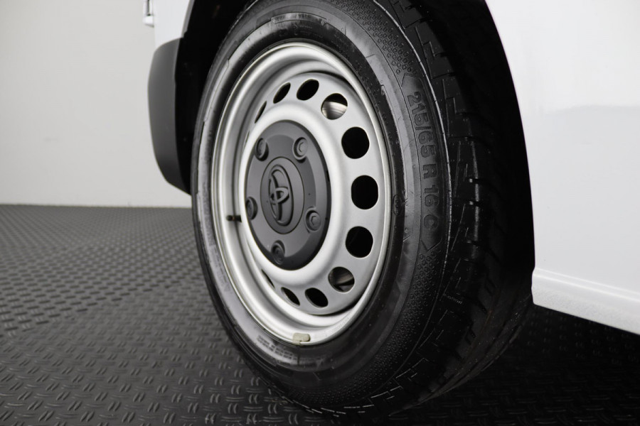 Toyota ProAce Worker 1.5 D-4D LIVE EX BTW CARPLAY NAVI Toyota PROACE Worker 1.5 D-4D LIVE EX BTW  CARPLAY NAVI