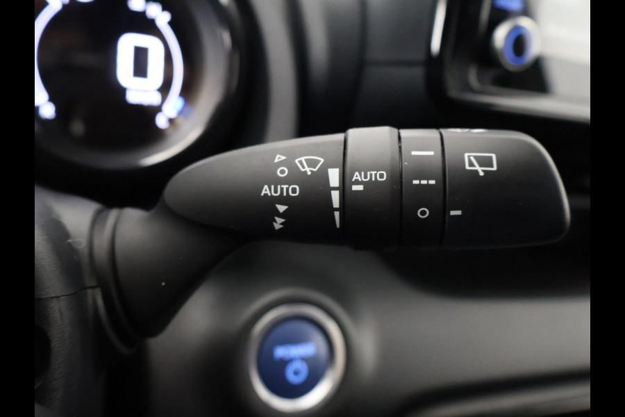 Toyota Yaris 1.5 Hybrid Executive | JBL speakers | Headup display| Leder interieur | Stoelverwarming