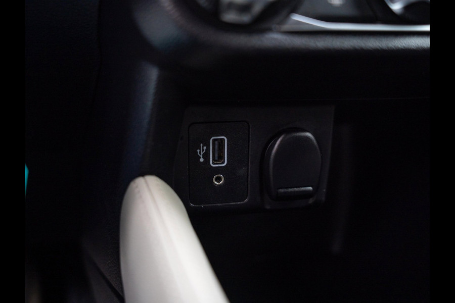 Nissan Micra 1.0 IG-T N-Connecta Automaat / Navi / Android auto / Camera / PDC / Cruise / DAB+ / NL auto