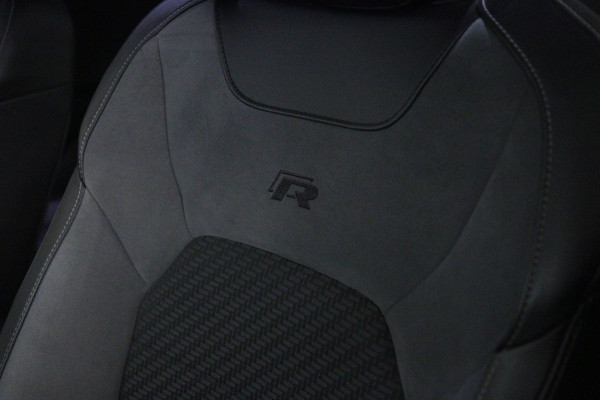 Volkswagen T-Roc 2.0 TSI 4Motion R /PANO/CARPLAYBLINDSPOT/D/SFEER/ACC/VOL