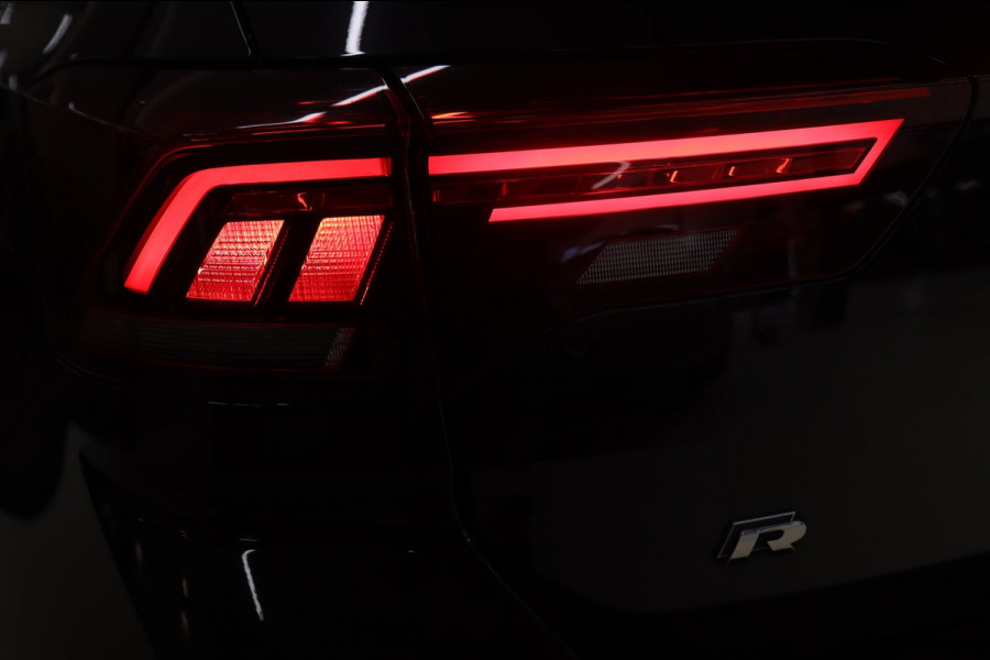 Volkswagen T-Roc 2.0 TSI 4Motion R /PANO/CARPLAYBLINDSPOT/D/SFEER/ACC/VOL