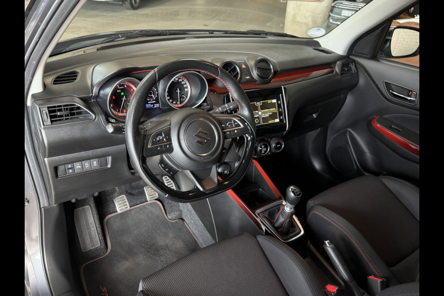 Suzuki Swift 1.4 Sport Smart Hybrid | Navi | ACC | 17" | Dodehoek | Carplay | Camera | 100% Onderhouden!