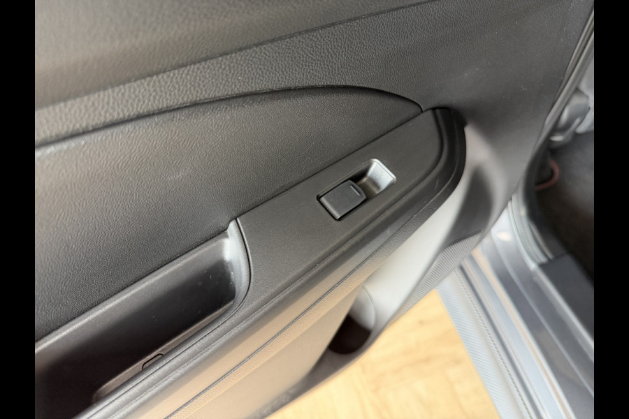 Suzuki Swift 1.4 Sport Smart Hybrid | Navi | ACC | 17" | Dodehoek | Carplay | Camera | 100% Onderhouden!