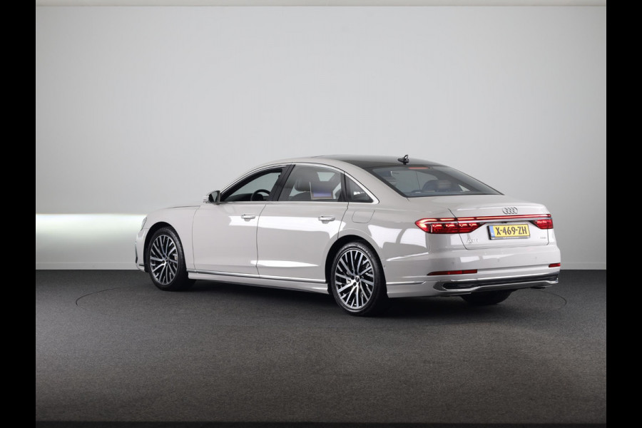 Audi A8 60 TFSI e quattro Lang 462 pk Tiptronic | Verlengde garantie | Navigatie | Panoramadak | Parkeersensoren (Park assist) | Rondomzicht camera | Stoelverwarming/ventilatie/massage v/a | B&O Soundsystem |