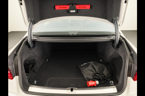 Audi A8 60 TFSI e quattro Lang 462 pk Tiptronic | Verlengde garantie | Navigatie | Panoramadak | Parkeersensoren (Park assist) | Rondomzicht camera | Stoelverwarming/ventilatie/massage v/a | B&O Soundsystem |