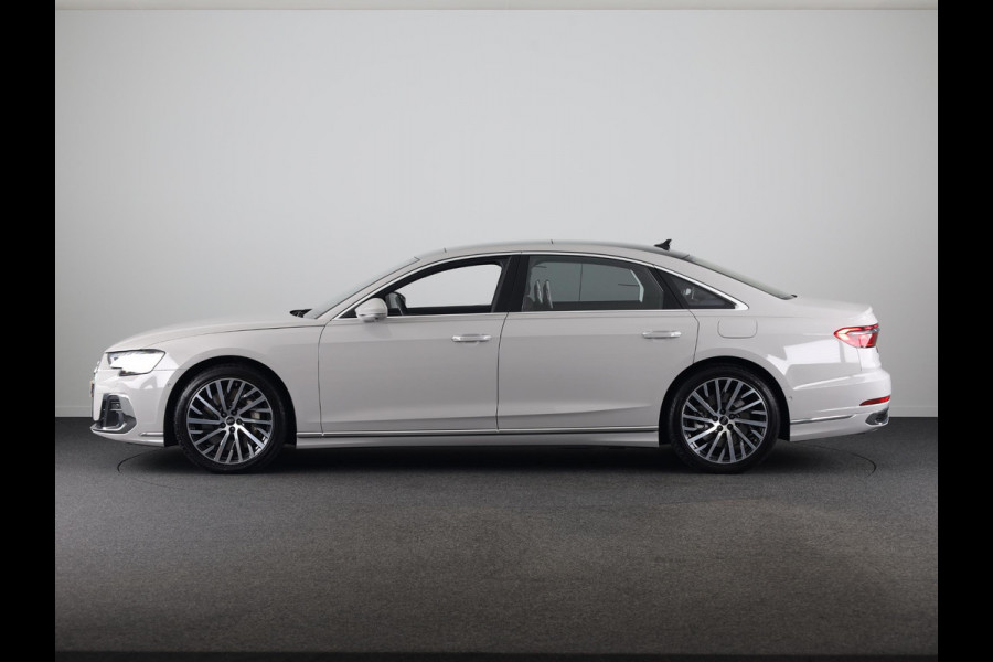 Audi A8 60 TFSI e quattro Lang 462 pk Tiptronic | Verlengde garantie | Navigatie | Panoramadak | Parkeersensoren (Park assist) | Rondomzicht camera | Stoelverwarming/ventilatie/massage v/a | B&O Soundsystem |