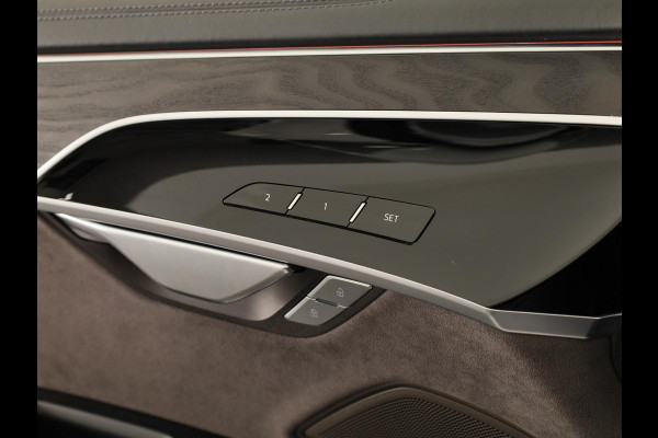 Audi A8 60 TFSI e quattro Lang 462 pk Tiptronic | Verlengde garantie | Navigatie | Panoramadak | Parkeersensoren (Park assist) | Rondomzicht camera | Stoelverwarming/ventilatie/massage v/a | B&O Soundsystem |