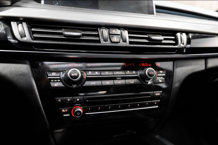 BMW X5 XDrive30d M-Sport 7p. Pano Leder Camera Led