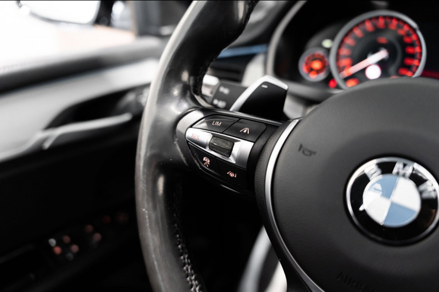 BMW X5 XDrive30d M-Sport 7p. Pano Leder Camera Led