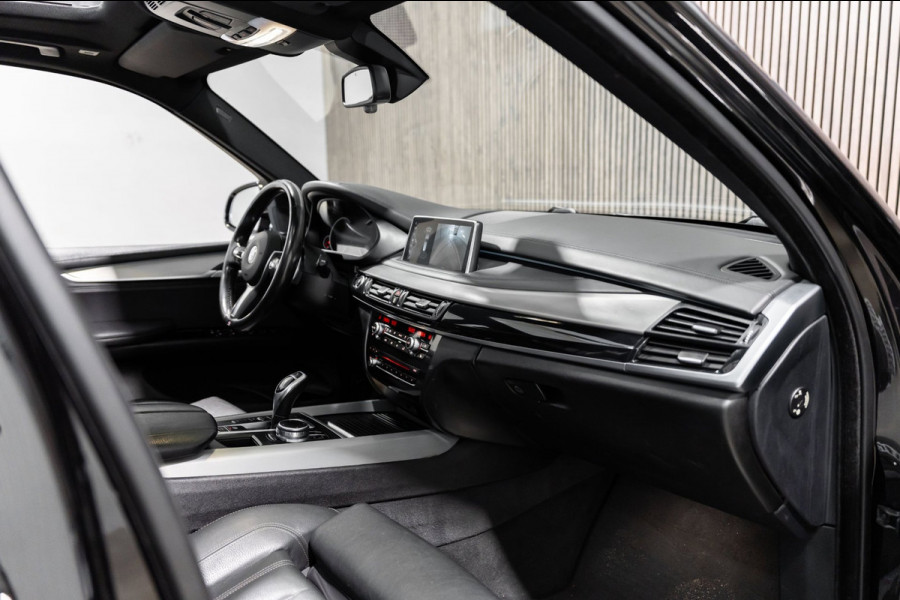 BMW X5 XDrive30d M-Sport 7p. Pano Leder Camera Led