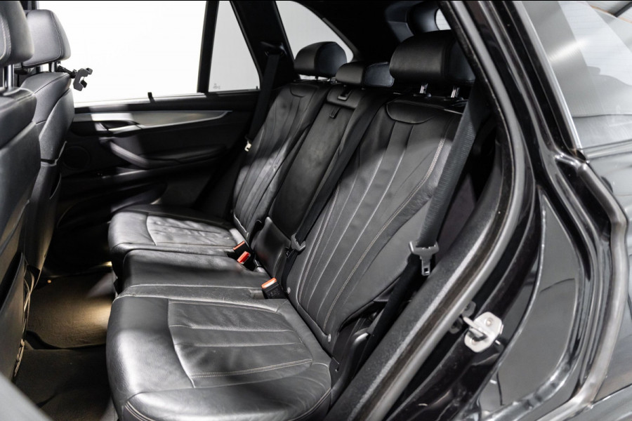 BMW X5 XDrive30d M-Sport 7p. Pano Leder Camera Led