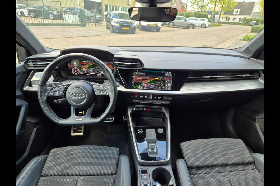 Audi A3 Limousine 35 TFSI S line Edition NL NAP CarPlay Auto virtual dash 35 TFSI S edition