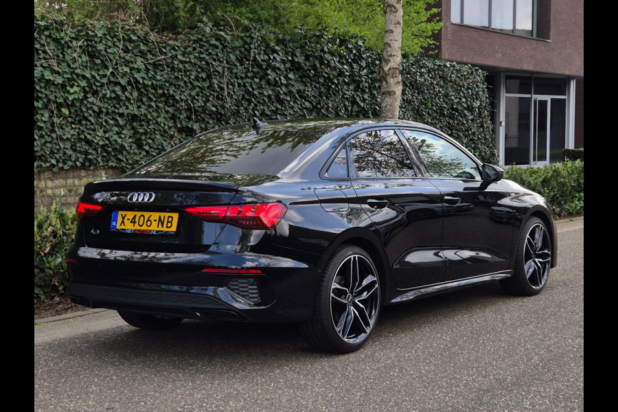 Audi A3 Limousine 35 TFSI S line Edition NL NAP CarPlay Auto virtual dash 35 TFSI S edition