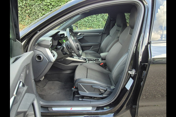 Audi A3 Limousine 35 TFSI S line Edition NL NAP CarPlay Auto virtual dash 35 TFSI S edition