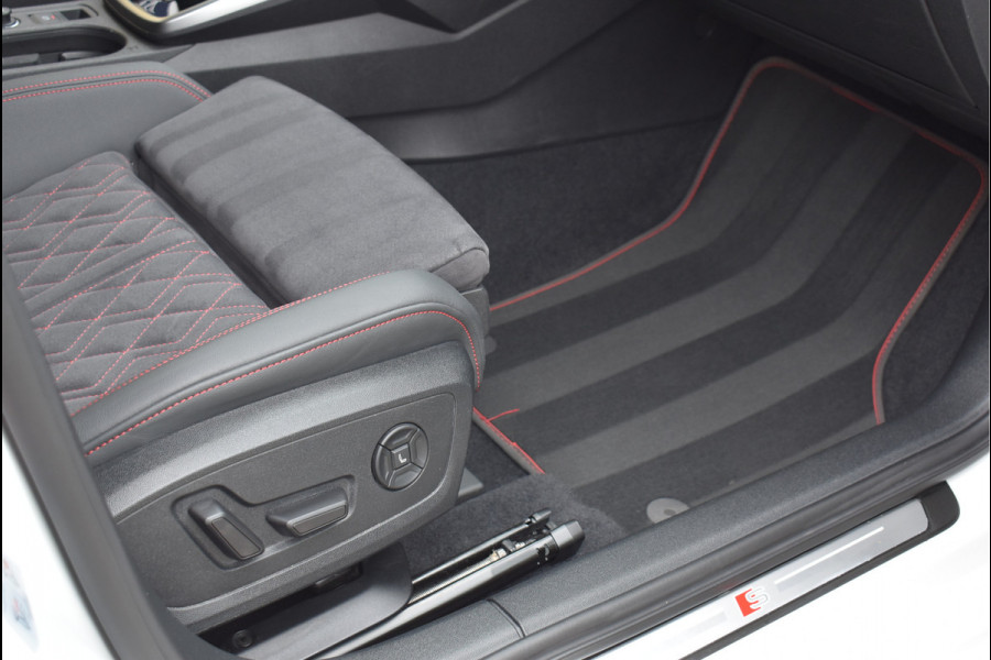 Audi A3 Sportback 45 TFSI e S-Line 245 Pk RS-Stoel Rood Stiksel B&O Camera Massage ACC 18 Inch RS3