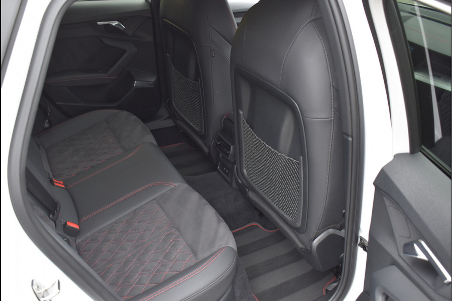 Audi A3 Sportback 45 TFSI e S-Line 245 Pk RS-Stoel Rood Stiksel B&O Camera Massage ACC 18 Inch RS3