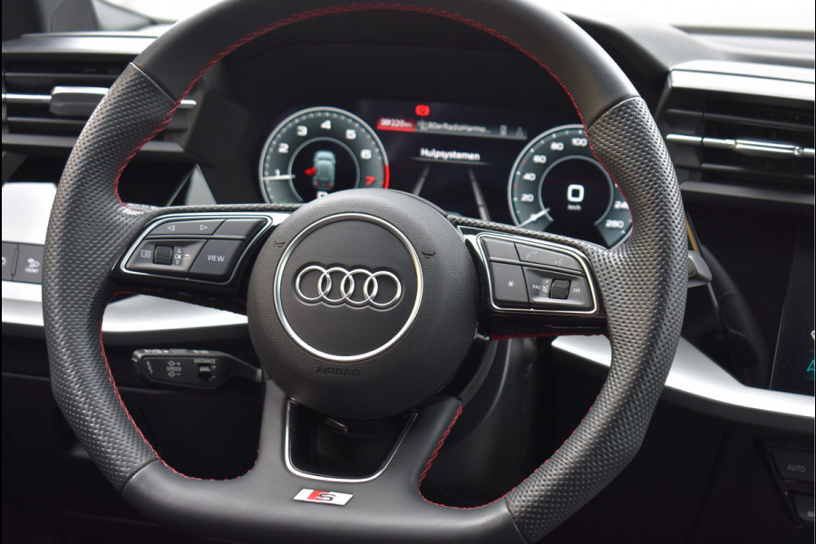 Audi A3 Sportback 45 TFSI e S-Line 245 Pk RS-Stoel Rood Stiksel B&O Camera Massage ACC 18 Inch RS3