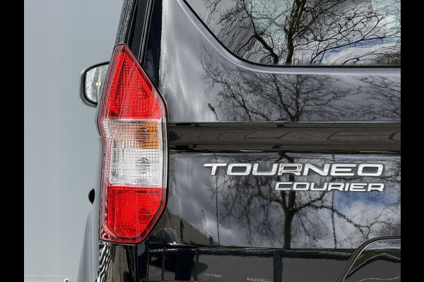 Ford Tourneo Courier BWJ 2018 | 1.0 101PK Titanium | CLIMA | NAVI | STOELVERW | LICHTMETAAL | PDC |