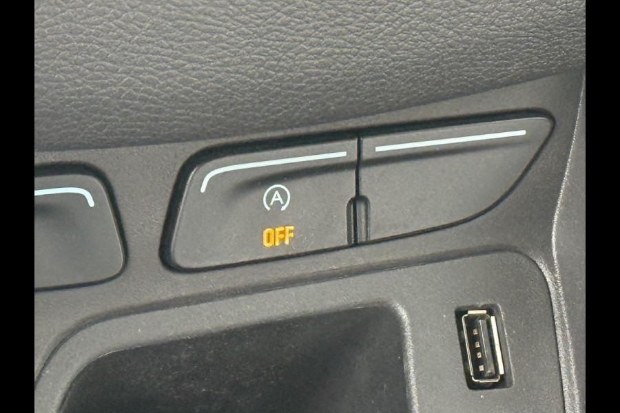 Ford Tourneo Courier BWJ 2018 | 1.0 101PK Titanium | CLIMA | NAVI | STOELVERW | LICHTMETAAL | PDC |