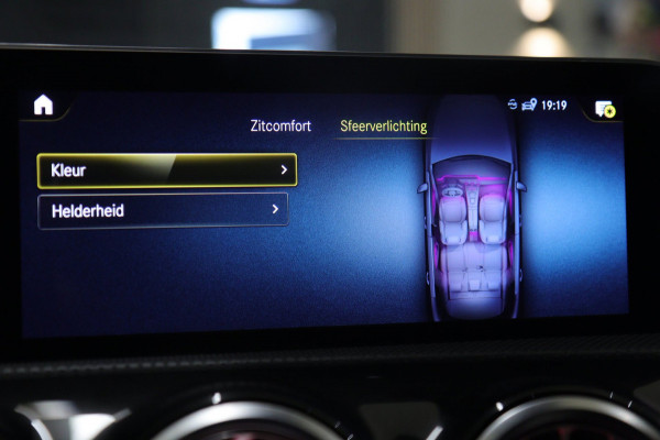 Mercedes-Benz A-Klasse 220 Launch Edition NAP Pano/Burm/Carplay/Mem/Sfeer/Acc/Vol