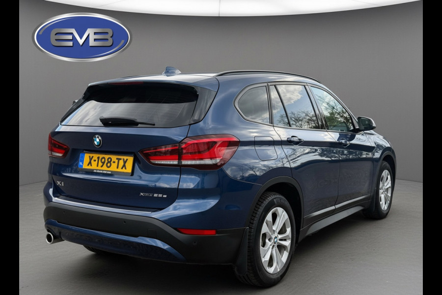 BMW X1 XDrive25e AUTOMAAT Executive, electrisch bedienbare achterklep,dab,stoelverwarming, led verlichting