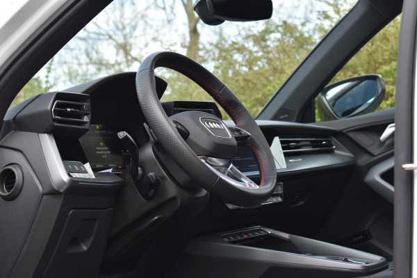 Audi A3 Sportback 35 TFSI 3x S-line Pano HUD Sonos Lane Camera Leder