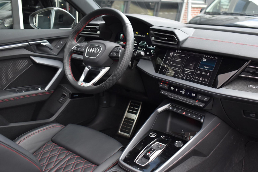 Audi A3 Sportback 35 TFSI 3x S-line Pano HUD Sonos Lane Camera Leder