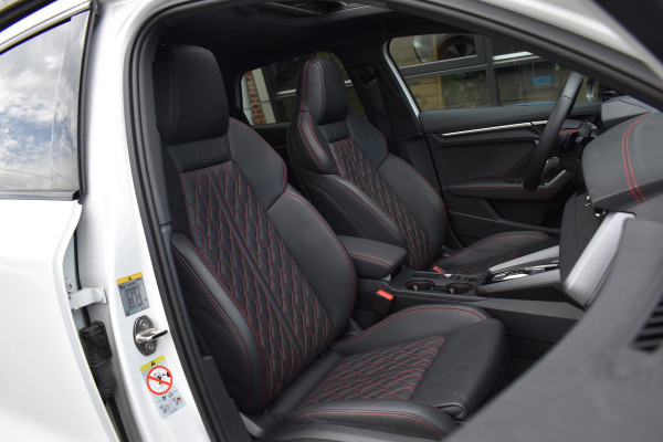 Audi A3 Sportback 35 TFSI 3x S-line Pano HUD Sonos Lane Camera Leder