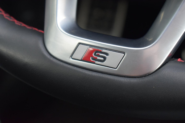 Audi A3 Sportback 35 TFSI 3x S-line Pano HUD Sonos Lane Camera Leder