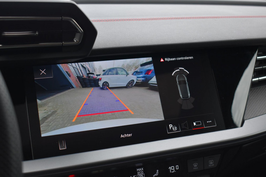 Audi A3 Sportback 35 TFSI 3x S-line Pano HUD Sonos Lane Camera Leder